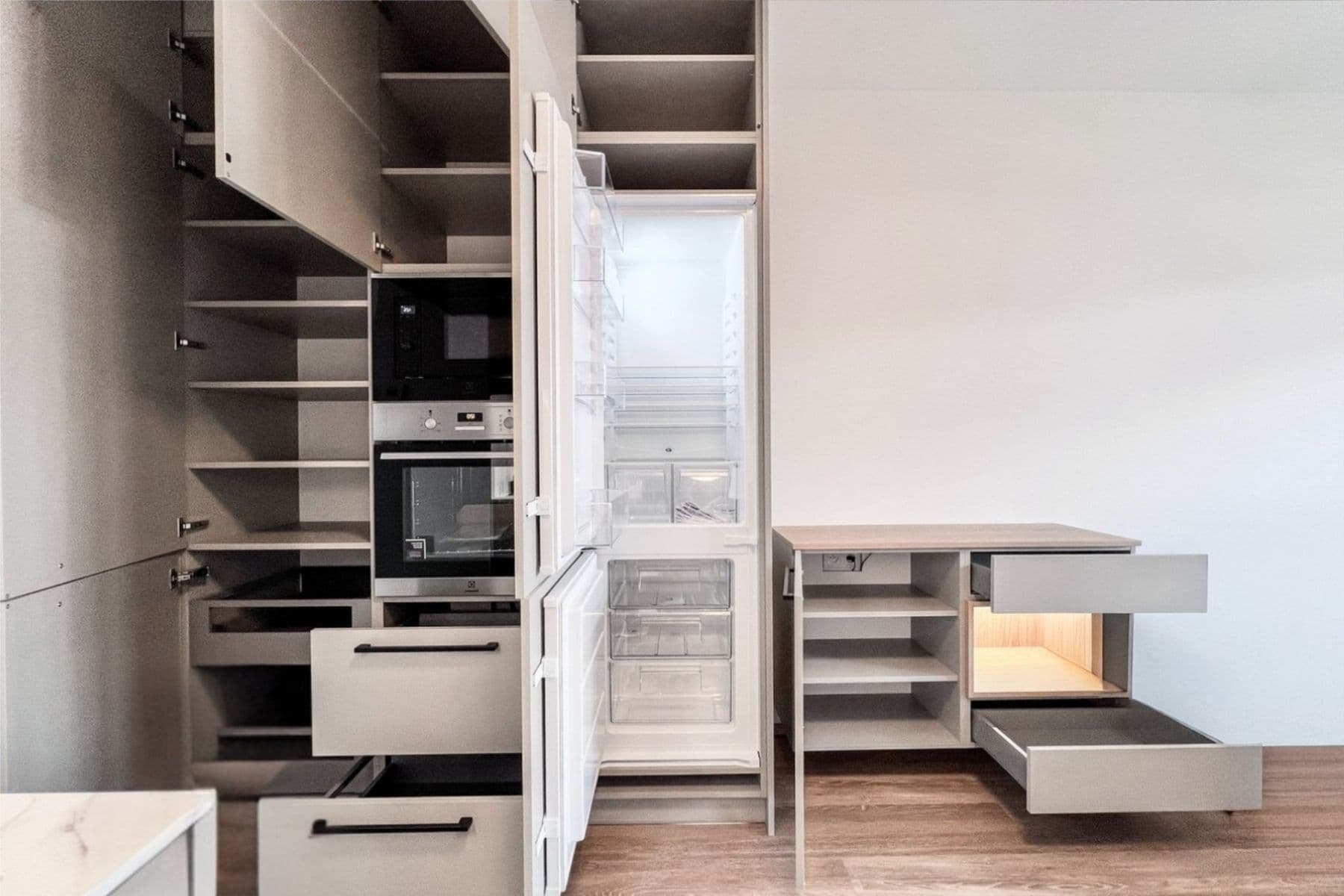 Prenájom bytu 1-izbový 33 m², Poděbradská, Praha, Praha Prenájom bytu 1-izbový 33 m², Poděbradská, Praha, Praha