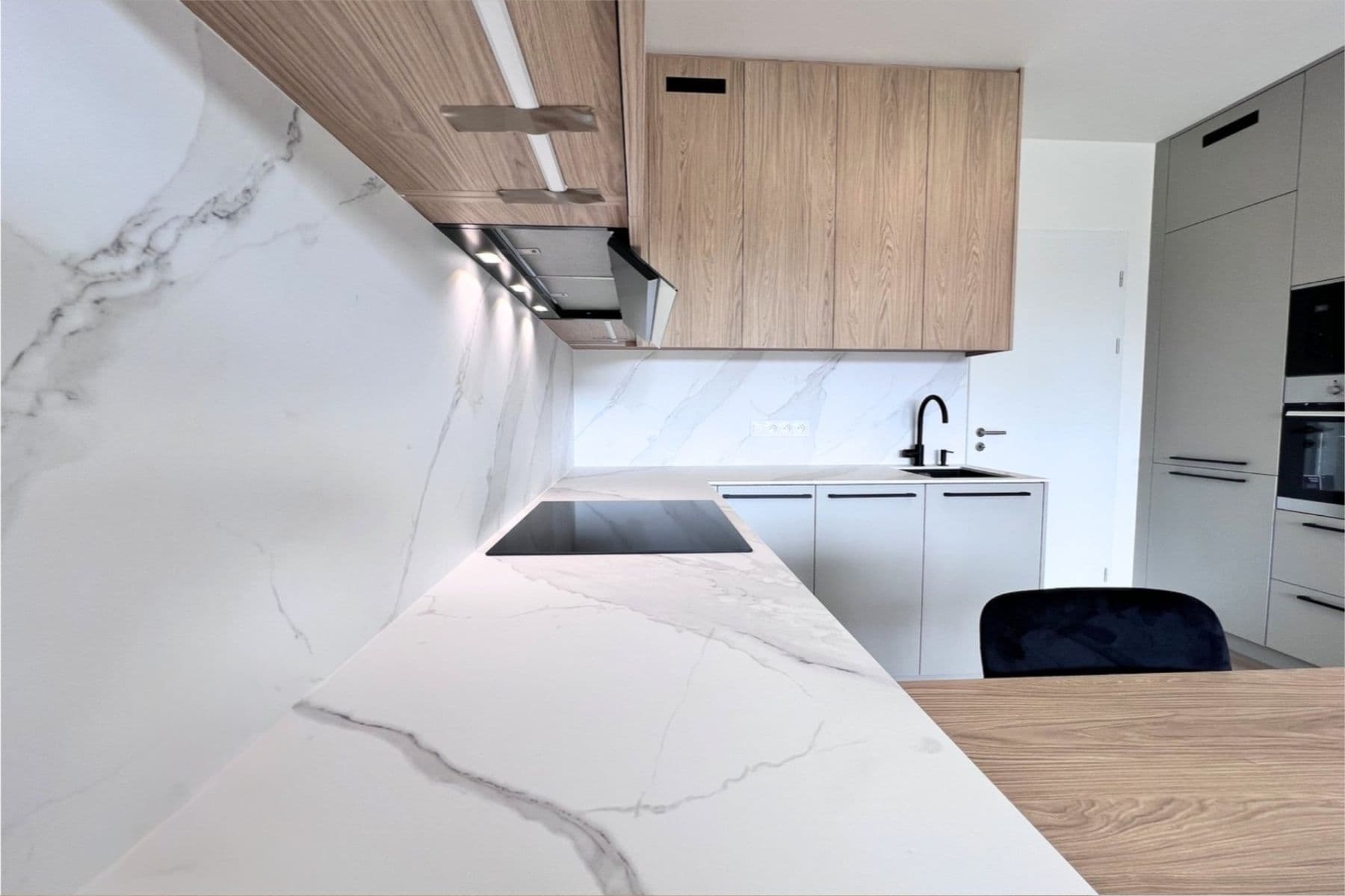 Prenájom bytu 1-izbový 33 m², Poděbradská, Praha, Praha Prenájom bytu 1-izbový 33 m², Poděbradská, Praha, Praha