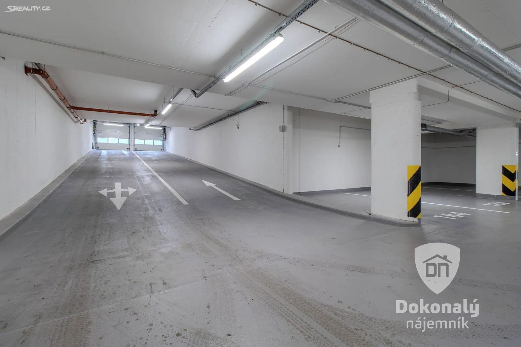 Prenájom garáže 15 m², Poděbradská, Praha, Praha Prenájom garáže 15 m², Poděbradská, Praha, Praha