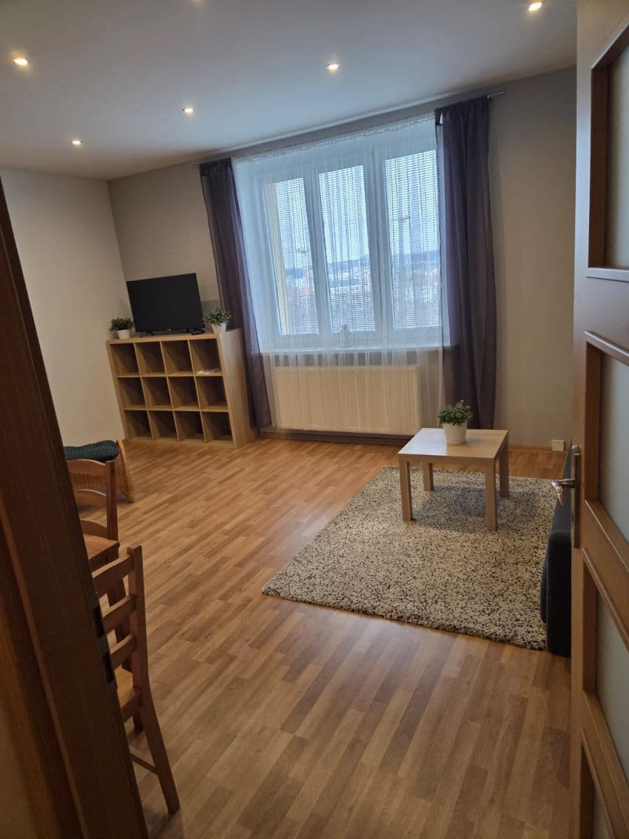 Prenájom bytu 2-izbový 46 m², Pod Krocínkou, Praha, Praha Prenájom bytu 2-izbový 46 m², Pod Krocínkou, Praha, Praha