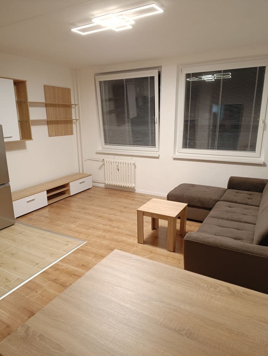 Prenájom bytu 2-izbový 44 m², Kpt. Stránského, Praha, Praha Prenájom bytu 2-izbový 44 m², Kpt. Stránského, Praha, Praha