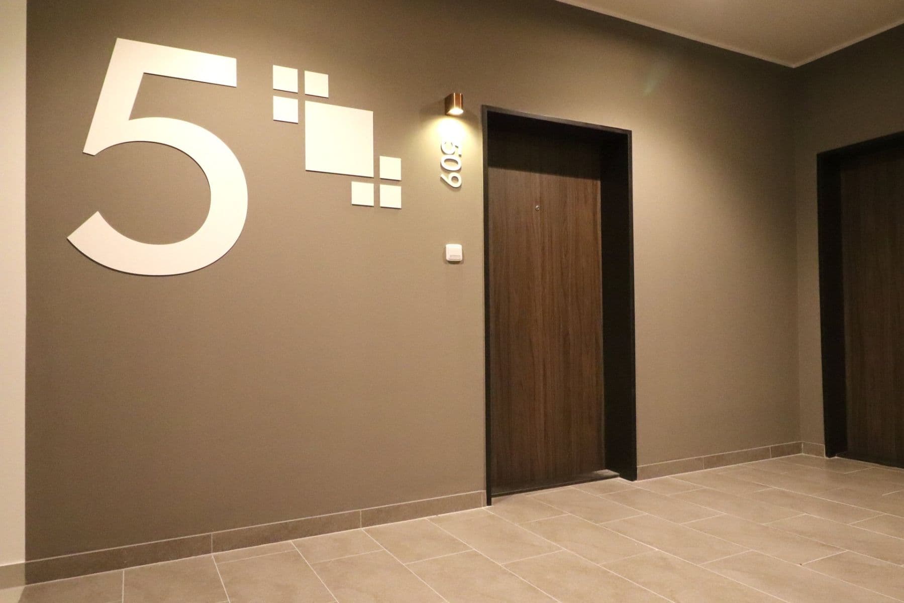 Prenájom bytu 2-izbový 53 m², Honzíkova, Praha, Praha Prenájom bytu 2-izbový 53 m², Honzíkova, Praha, Praha