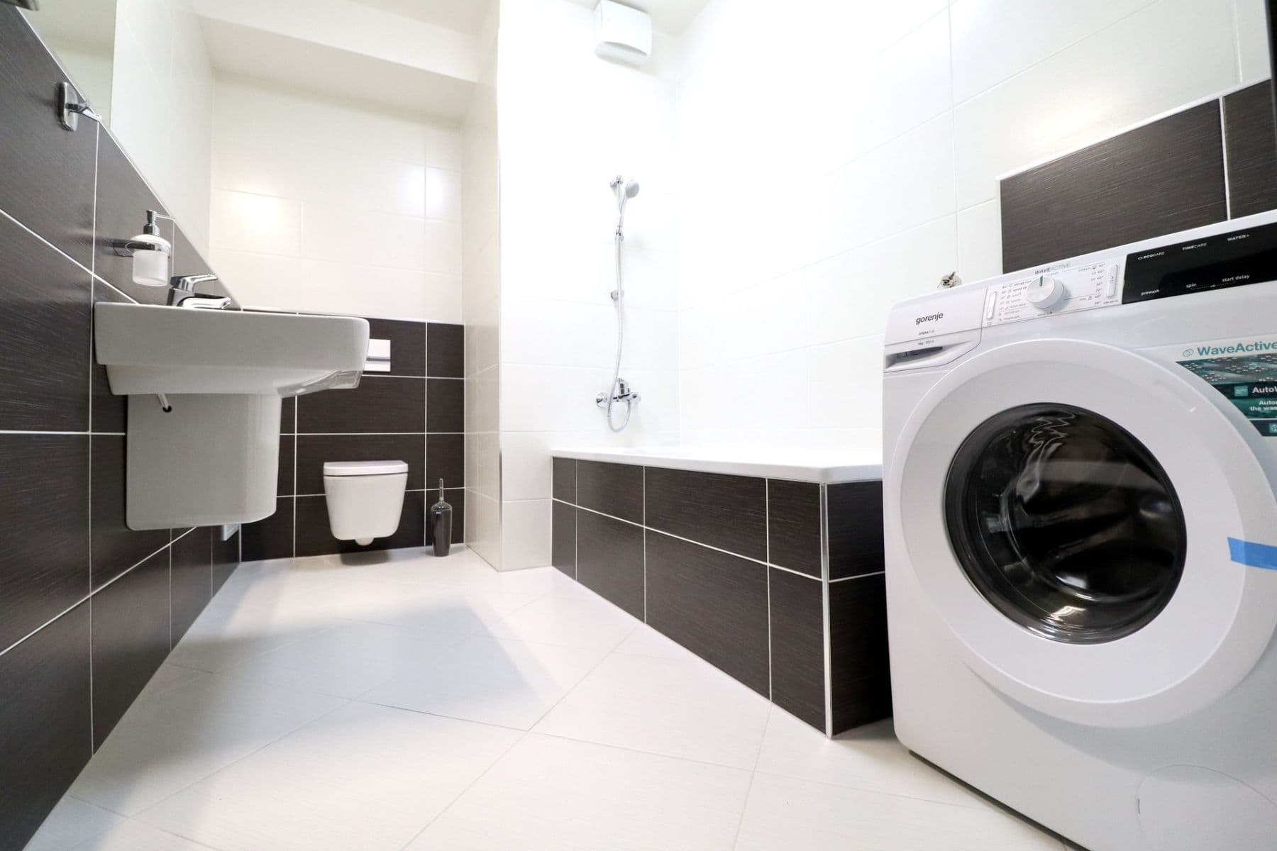 Prenájom bytu 2-izbový 53 m², Honzíkova, Praha, Praha Prenájom bytu 2-izbový 53 m², Honzíkova, Praha, Praha