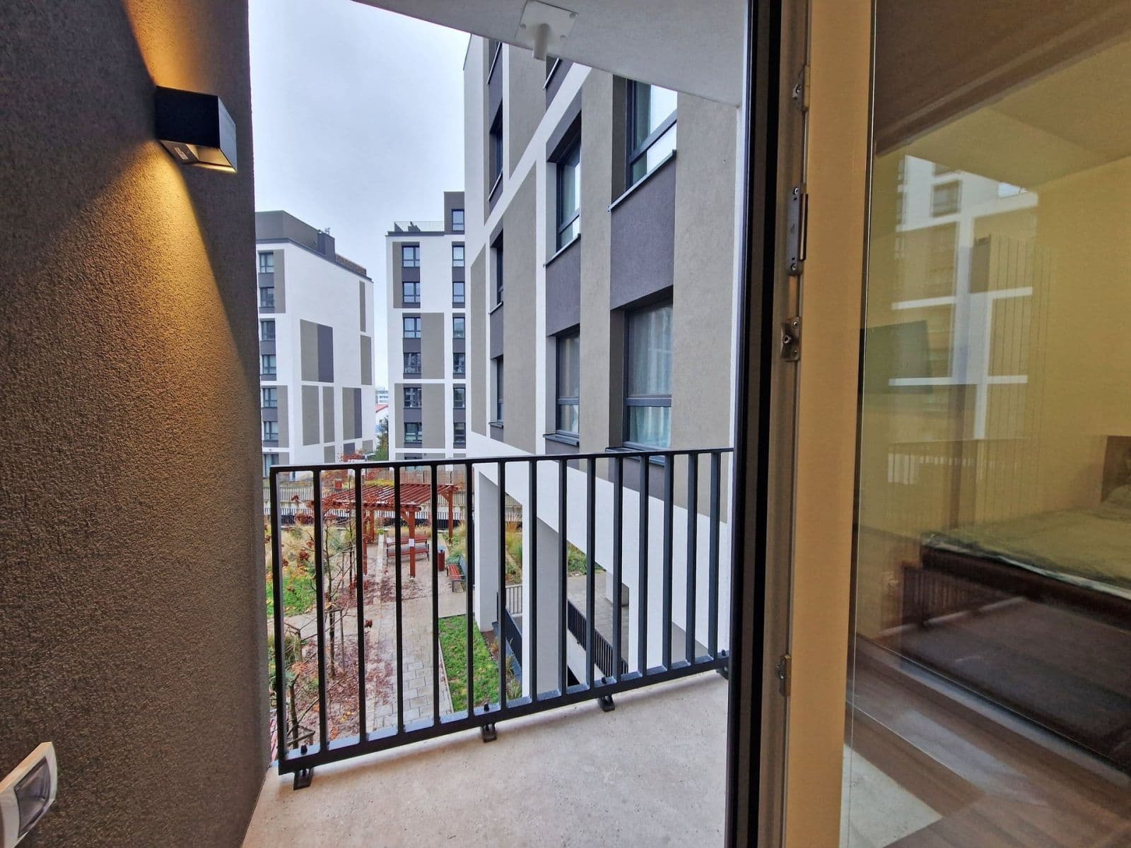 Prenájom bytu 1-izbový 38 m², Olgy Havlové, Praha, Praha Prenájom bytu 1-izbový 38 m², Olgy Havlové, Praha, Praha