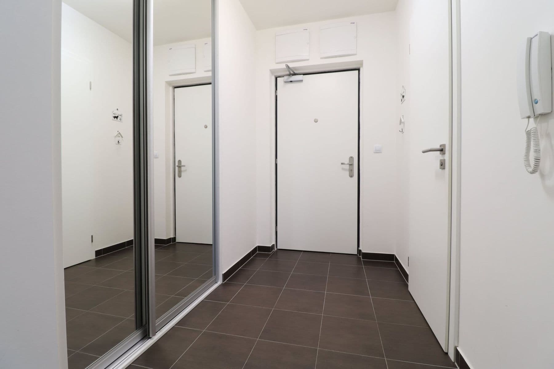 Prenájom bytu 1-izbový 38 m², Olgy Havlové, Praha, Praha Prenájom bytu 1-izbový 38 m², Olgy Havlové, Praha, Praha