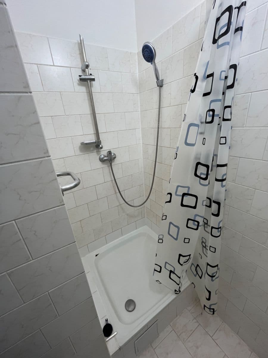 Prenájom bytu 1-izbový 34 m², Palackého, Louny, Ústecký kraj Prenájom bytu 1-izbový 34 m², Palackého, Louny, Ústecký kraj