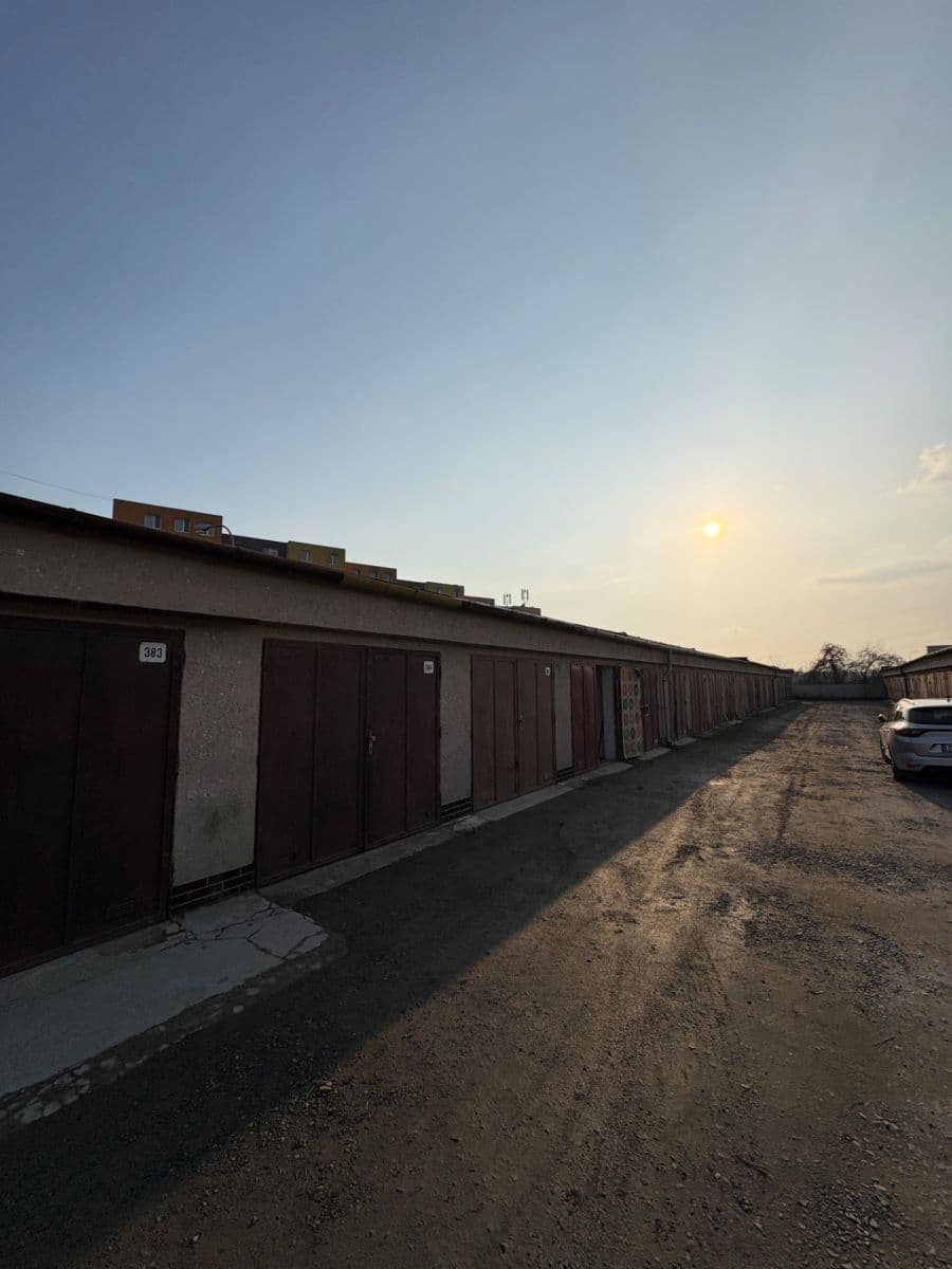 Predaj garáže 18 m², Kyjevská, Brno, Jihomoravský kraj Predaj garáže 18 m², Kyjevská, Brno, Jihomoravský kraj