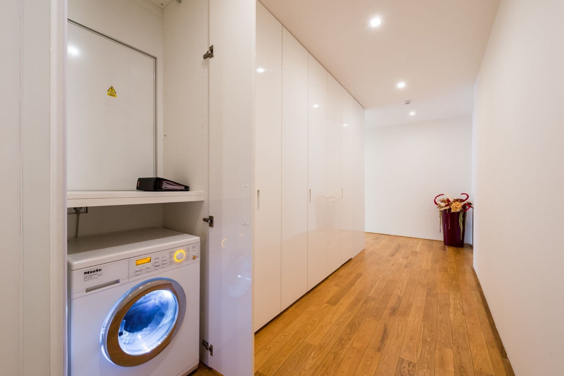 Prenájom bytu 2-izbový 108 m², Křižíkova, Praha, Praha Prenájom bytu 2-izbový 108 m², Křižíkova, Praha, Praha