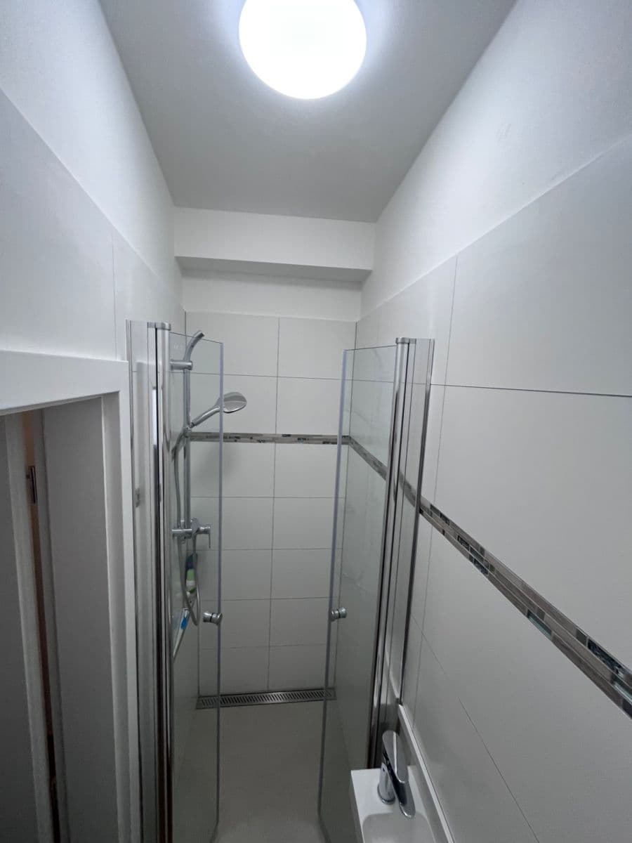 Prenájom bytu 1-izbový 41 m², Jakubské náměstí, Brno, Jihomoravský kraj Prenájom bytu 1-izbový 41 m², Jakubské náměstí, Brno, Jihomoravský kraj