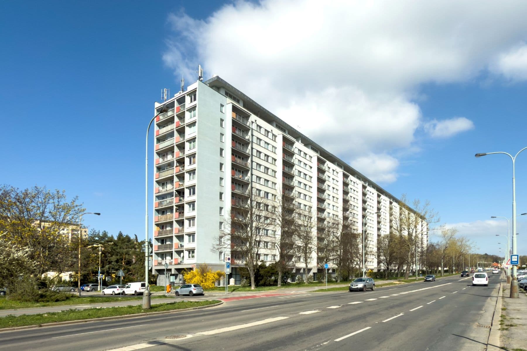 Prenájom bytu 4-izbový 70 m², Frýdlantská, Praha, Praha Prenájom bytu 4-izbový 70 m², Frýdlantská, Praha, Praha