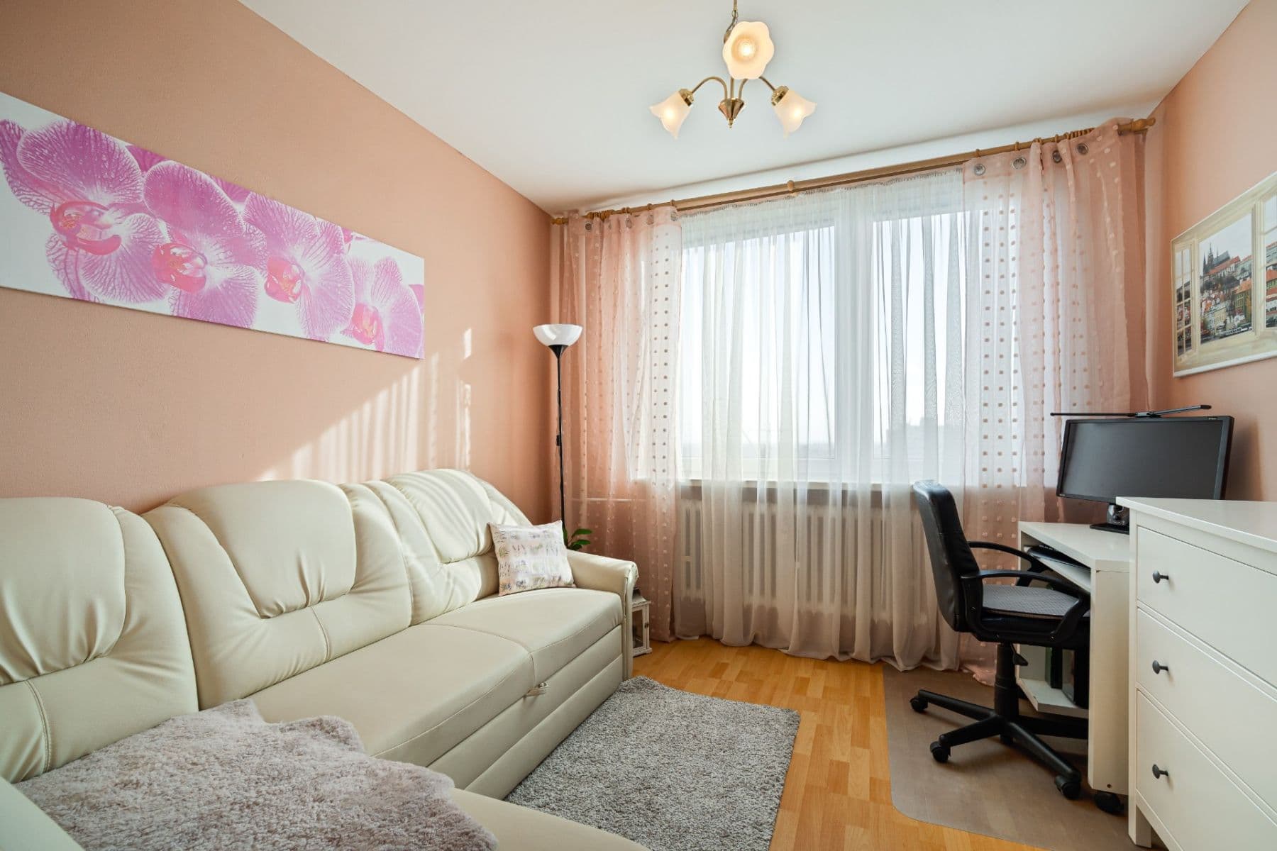 Prenájom bytu 4-izbový 70 m², Frýdlantská, Praha, Praha Prenájom bytu 4-izbový 70 m², Frýdlantská, Praha, Praha