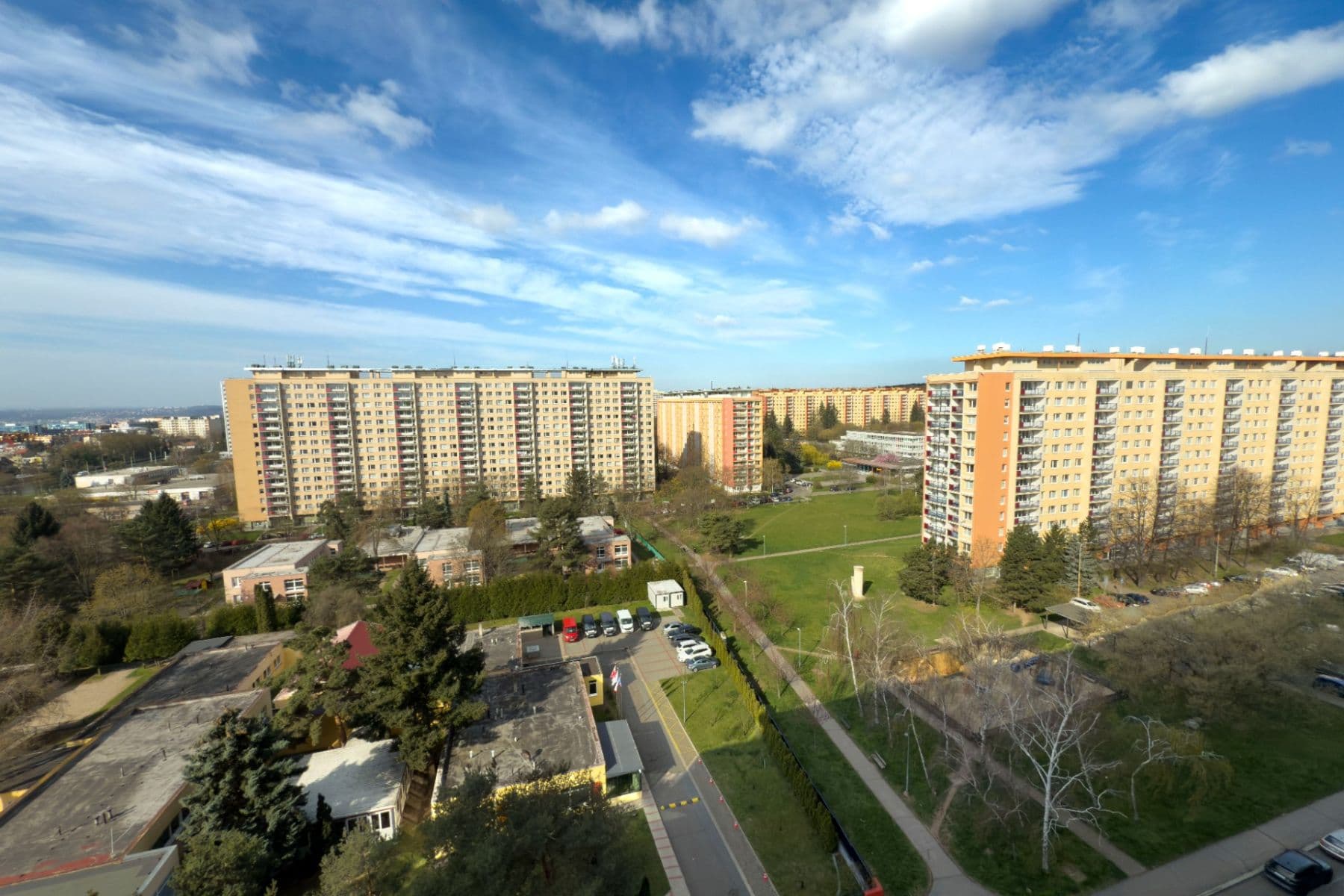 Prenájom bytu 4-izbový 70 m², Frýdlantská, Praha, Praha Prenájom bytu 4-izbový 70 m², Frýdlantská, Praha, Praha