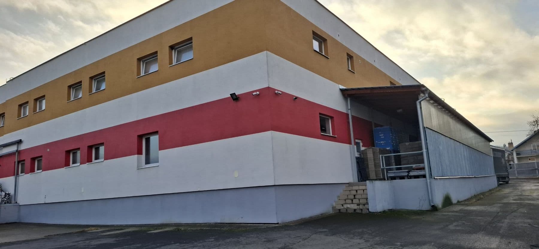 Predaj nebytového priestoru 2.250 m², Perečínska, Snina, Prešovský kraj Predaj nebytového priestoru 2.250 m², Perečínska, Snina, Prešovský kraj