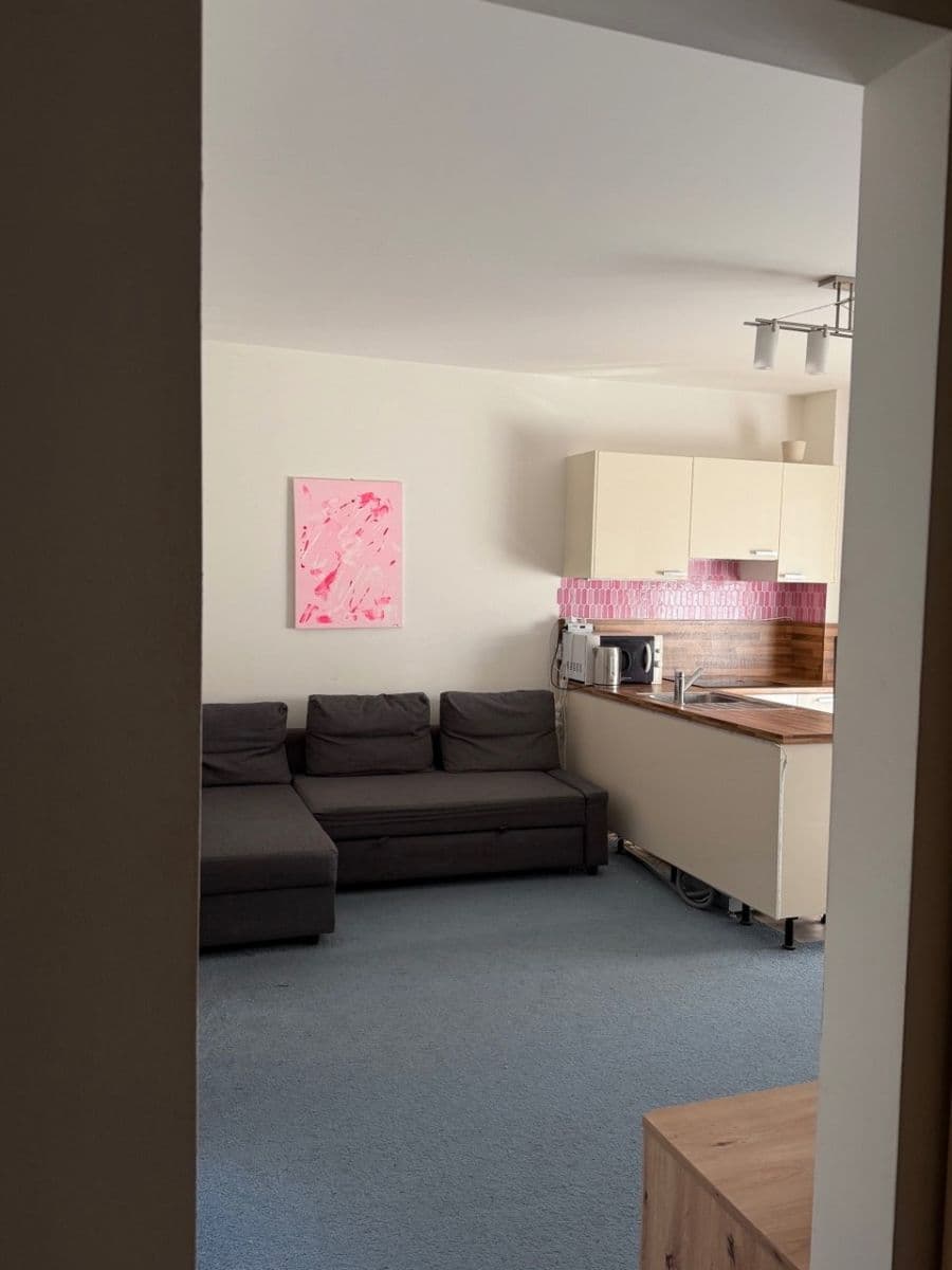 Prenájom bytu 3-izbový 63 m², Nepomuckých, Praha, Praha Prenájom bytu 3-izbový 63 m², Nepomuckých, Praha, Praha