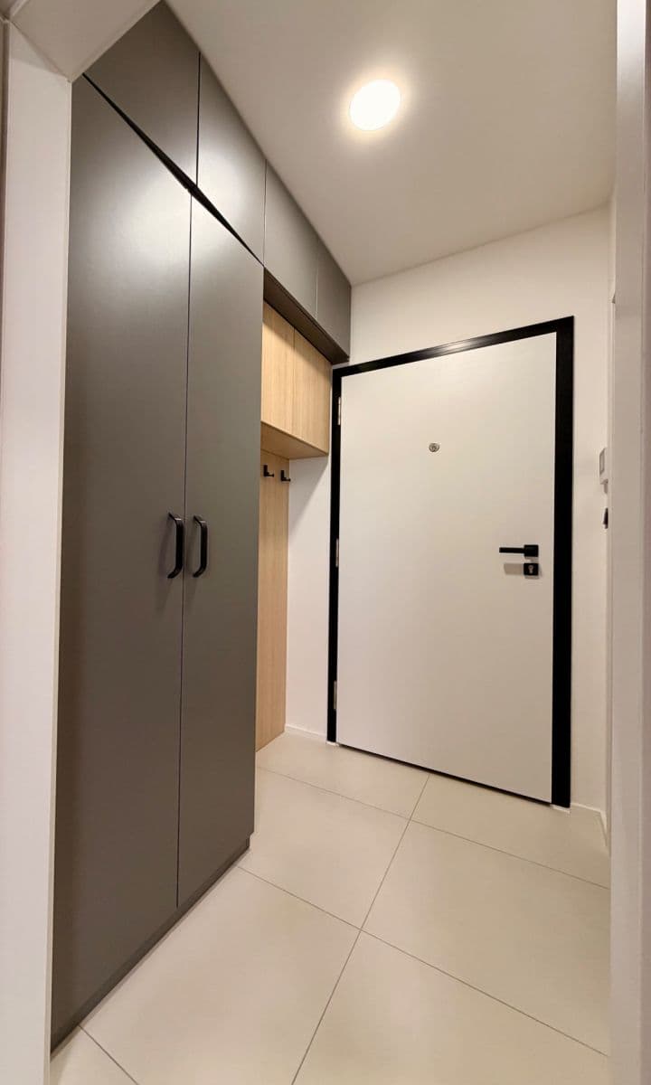 Prenájom bytu 1-izbový 30 m², Krymská, Praha, Praha Prenájom bytu 1-izbový 30 m², Krymská, Praha, Praha