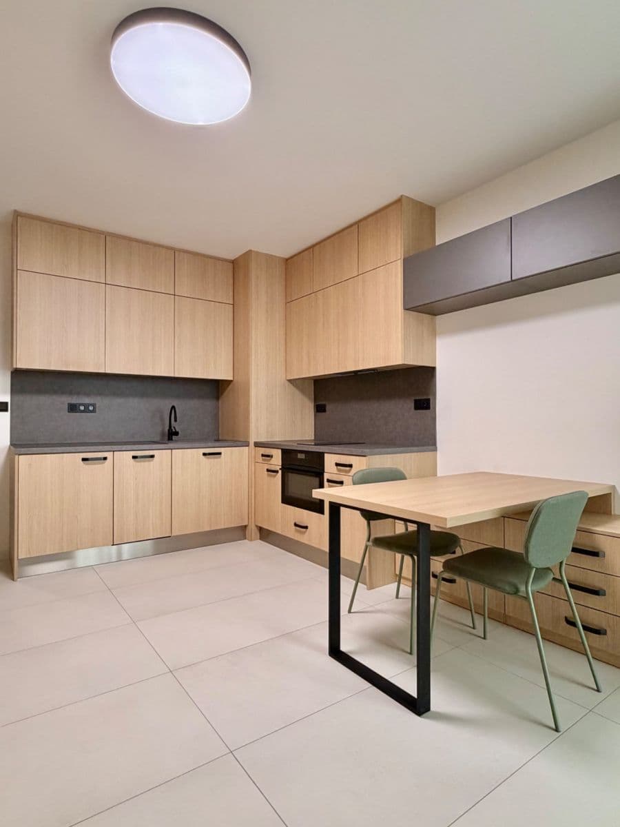 Prenájom bytu 1-izbový 30 m², Krymská, Praha, Praha Prenájom bytu 1-izbový 30 m², Krymská, Praha, Praha