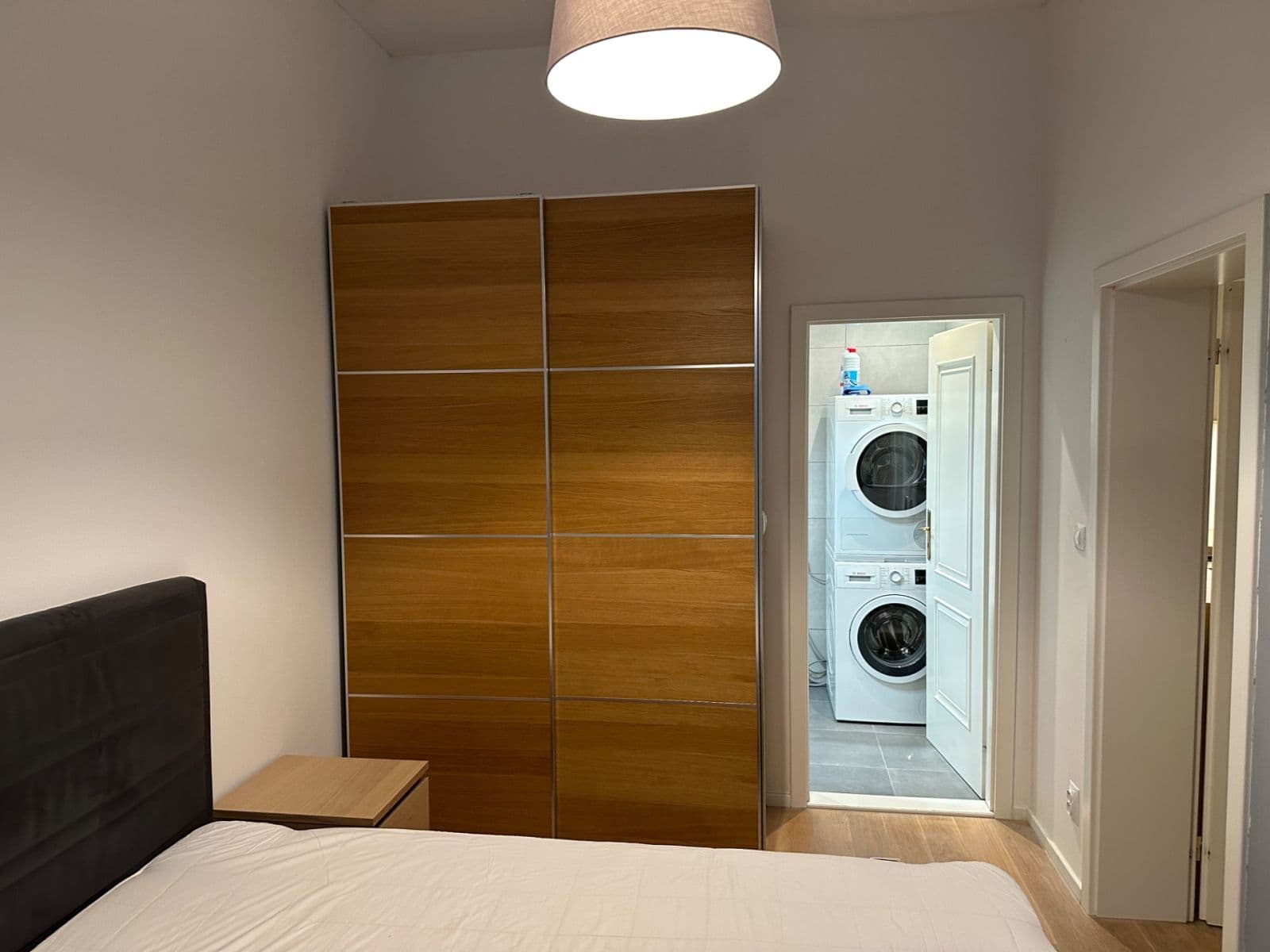 Prenájom bytu 2-izbový 40 m², U Studánky, Praha, Praha Prenájom bytu 2-izbový 40 m², U Studánky, Praha, Praha