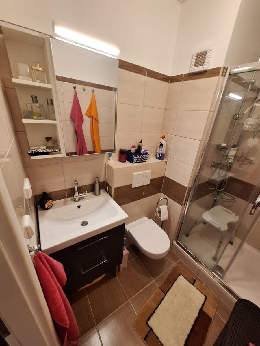 Predaj bytu 1-izbový 46 m², Zárubova, Praha, Praha Predaj bytu 1-izbový 46 m², Zárubova, Praha, Praha