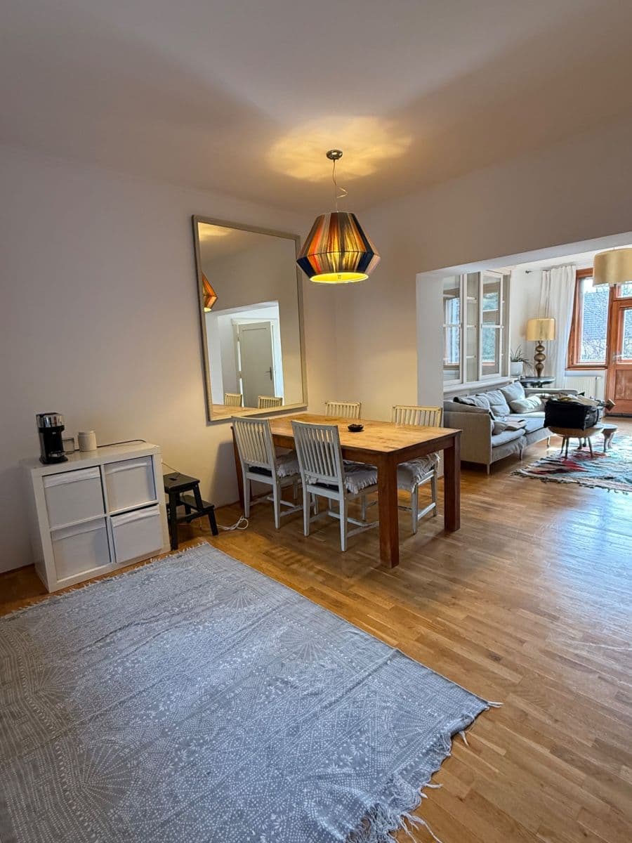 Prenájom bytu 3-izbový 93 m², Nad Zlíchovem, Praha, Praha Prenájom bytu 3-izbový 93 m², Nad Zlíchovem, Praha, Praha