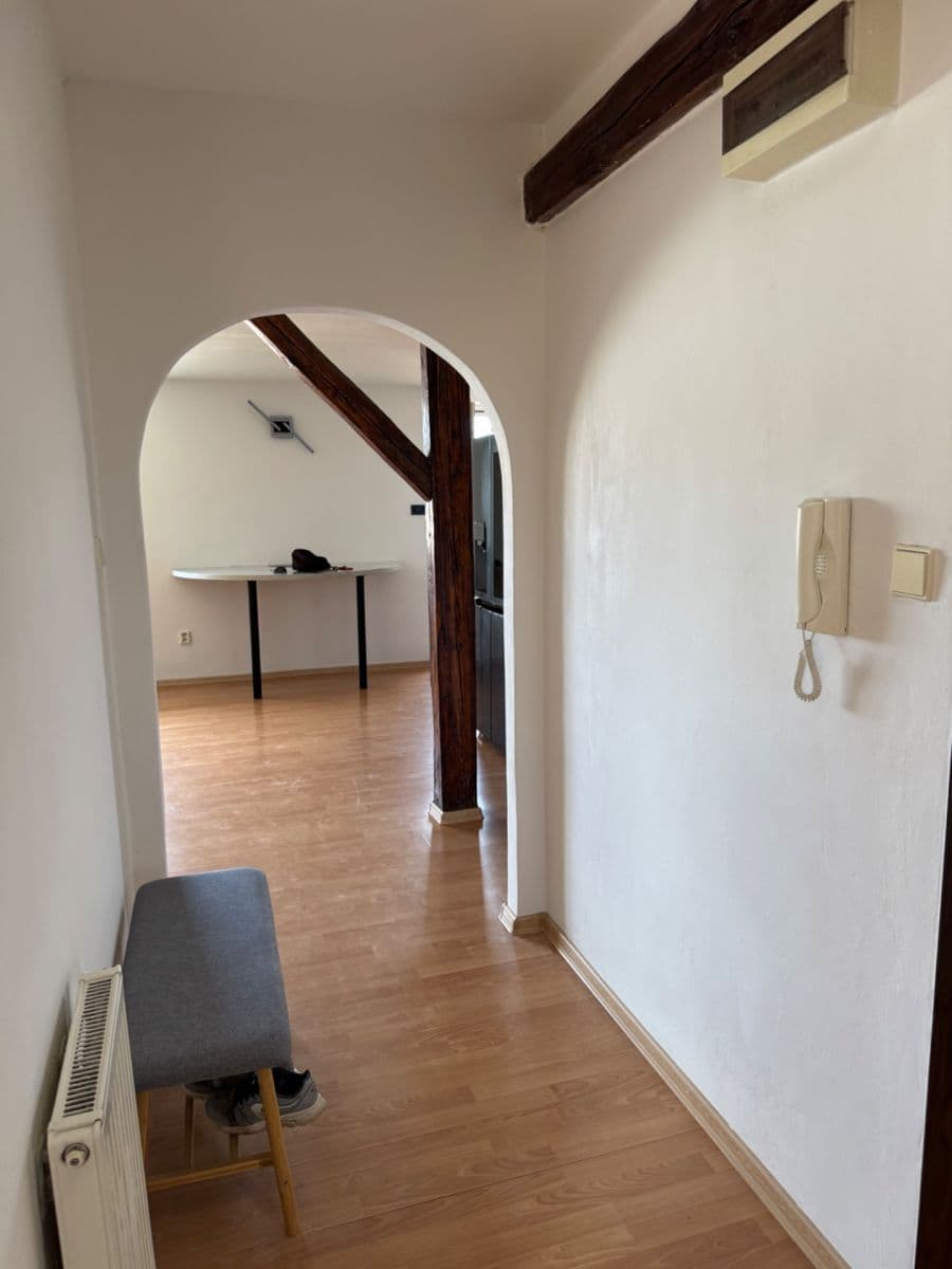 Prenájom bytu 2-izbový 78 m², Komárovská, Brno, Jihomoravský kraj Prenájom bytu 2-izbový 78 m², Komárovská, Brno, Jihomoravský kraj