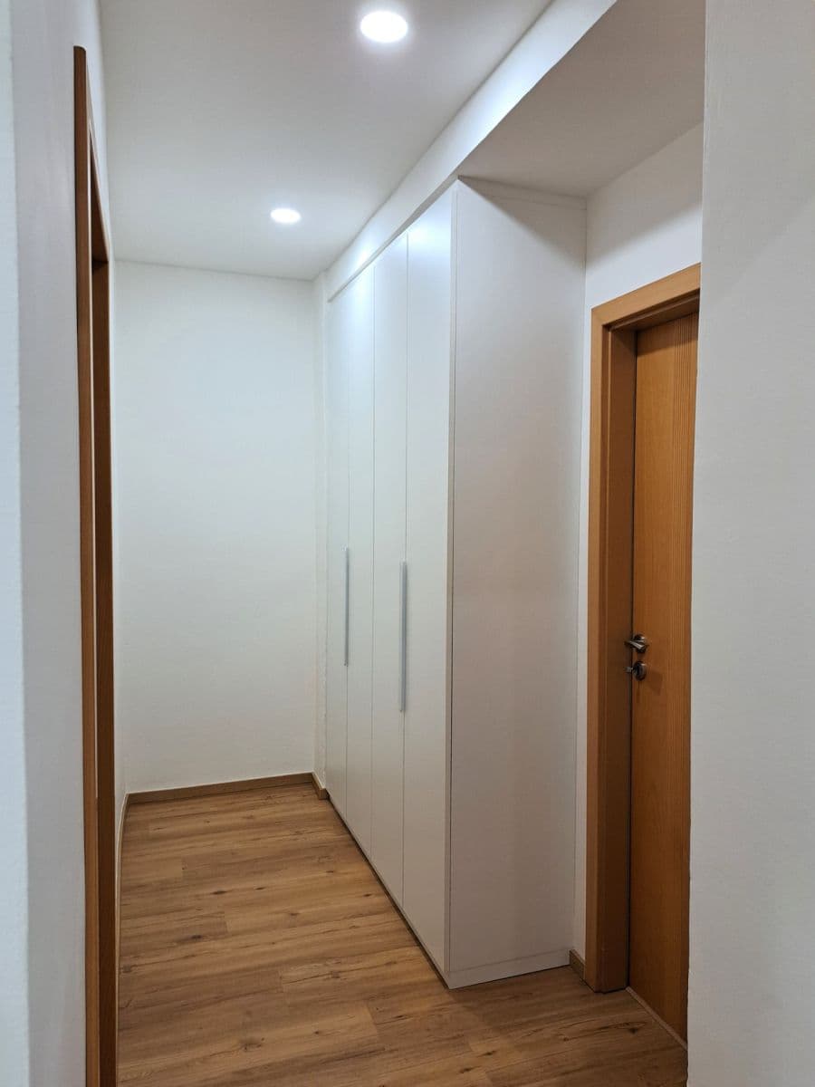 Predaj bytu 2-izbový 52 m², třída SNP, Hradec Králové, Královéhradecký kraj Predaj bytu 2-izbový 52 m², třída SNP, Hradec Králové, Královéhradecký kraj