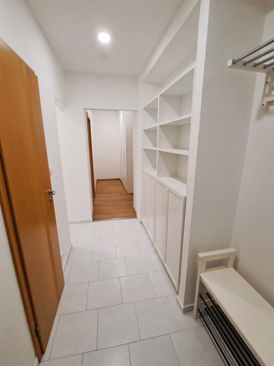 Predaj bytu 2-izbový 52 m², třída SNP, Hradec Králové, Královéhradecký kraj Predaj bytu 2-izbový 52 m², třída SNP, Hradec Králové, Královéhradecký kraj