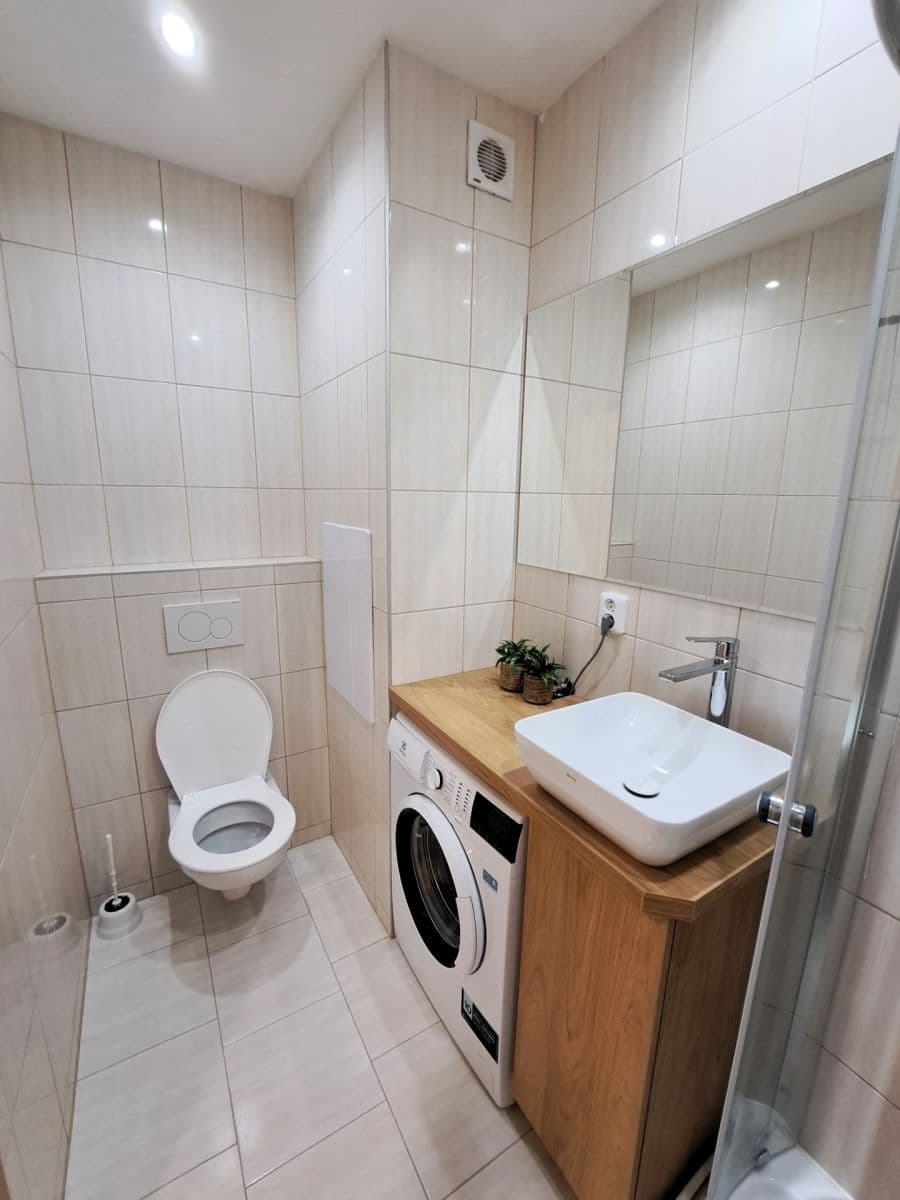 Predaj bytu 2-izbový 52 m², třída SNP, Hradec Králové, Královéhradecký kraj Predaj bytu 2-izbový 52 m², třída SNP, Hradec Králové, Královéhradecký kraj