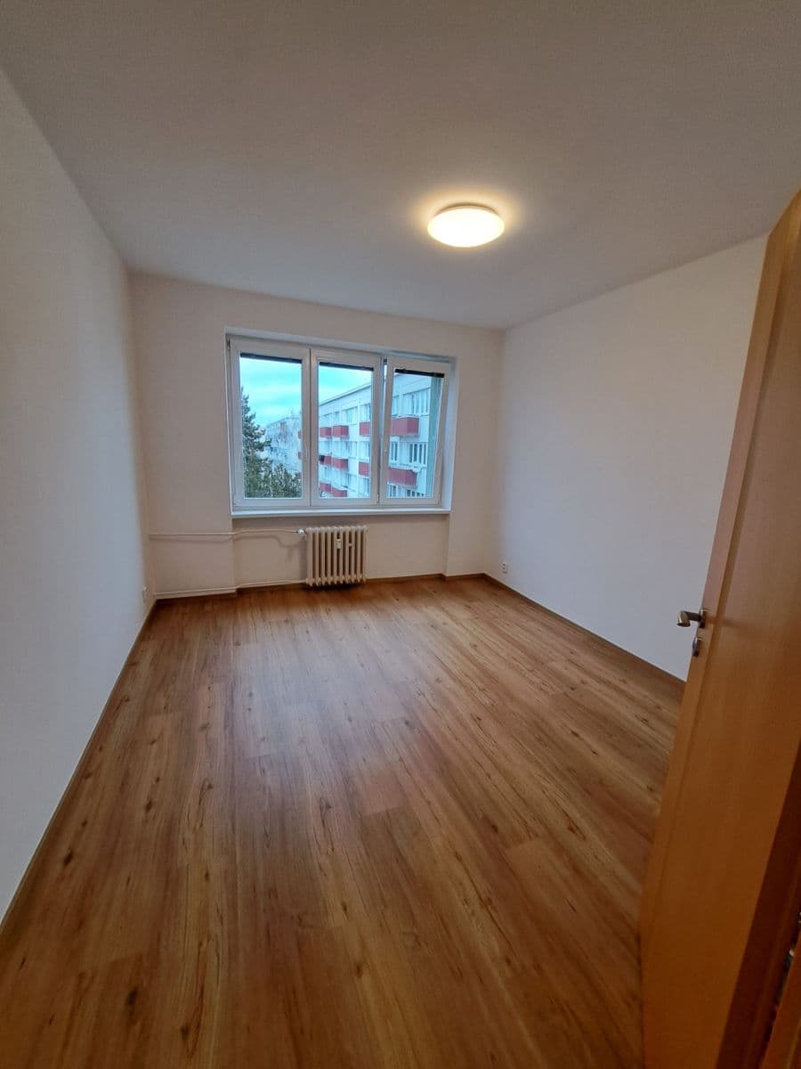 Predaj bytu 2-izbový 52 m², třída SNP, Hradec Králové, Královéhradecký kraj Predaj bytu 2-izbový 52 m², třída SNP, Hradec Králové, Královéhradecký kraj