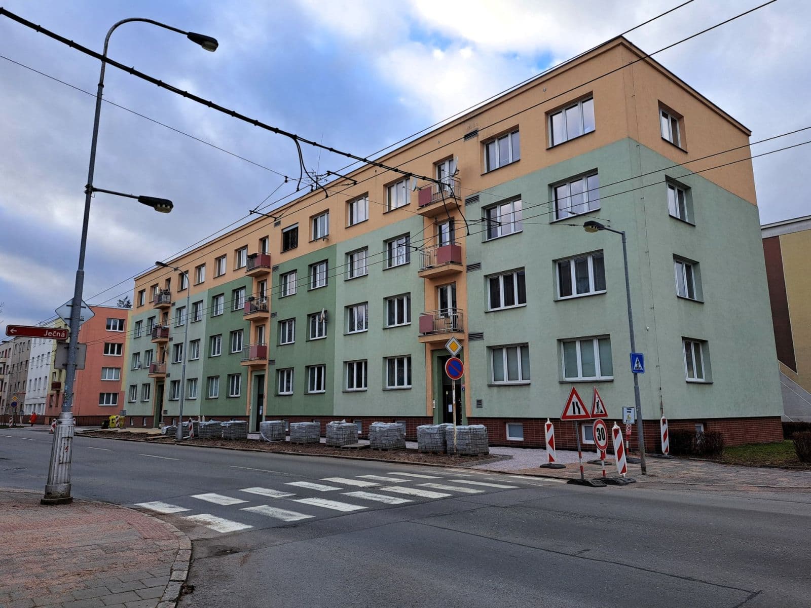 Predaj bytu 2-izbový 52 m², třída SNP, Hradec Králové, Královéhradecký kraj Predaj bytu 2-izbový 52 m², třída SNP, Hradec Králové, Královéhradecký kraj