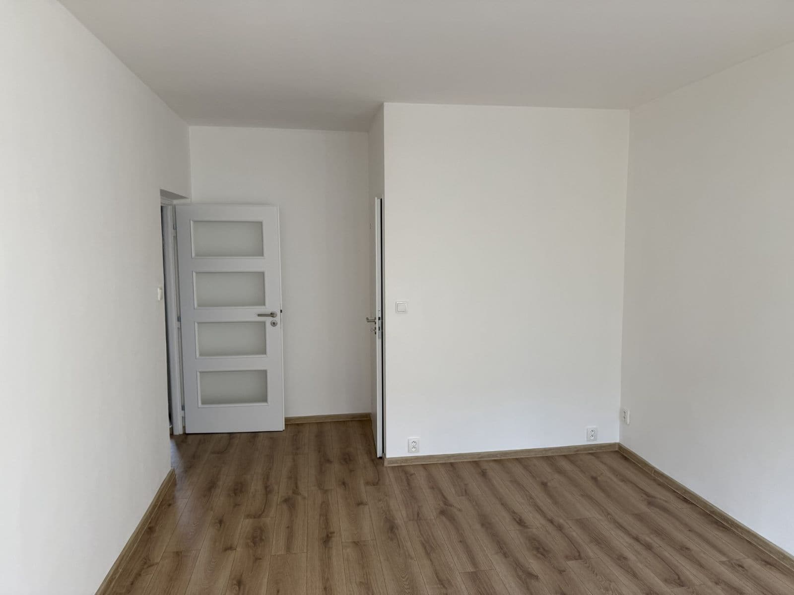 Prenájom bytu 2-izbový 55 m², Bydžovského, Praha, Praha Prenájom bytu 2-izbový 55 m², Bydžovského, Praha, Praha