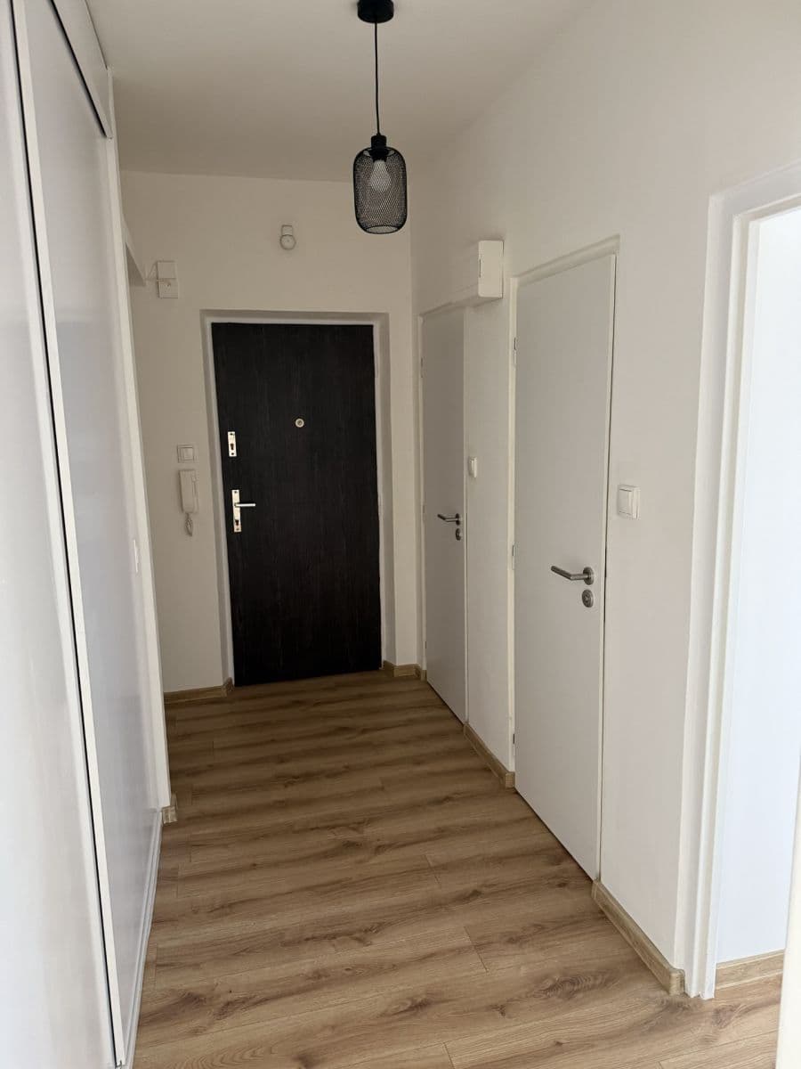 Prenájom bytu 2-izbový 55 m², Bydžovského, Praha, Praha Prenájom bytu 2-izbový 55 m², Bydžovského, Praha, Praha