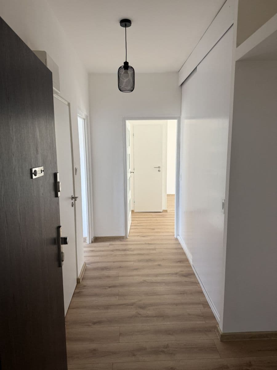 Prenájom bytu 2-izbový 55 m², Bydžovského, Praha, Praha Prenájom bytu 2-izbový 55 m², Bydžovského, Praha, Praha