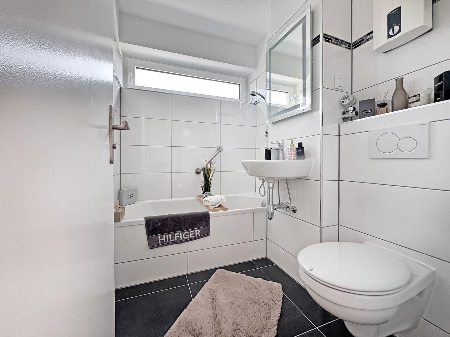 Predaj bytu 2-izbový 42 m², Frank-Wedekind-Str. 00, Wiesbaden, Hesensko Predaj bytu 2-izbový 42 m², Frank-Wedekind-Str. 00, Wiesbaden, Hesensko