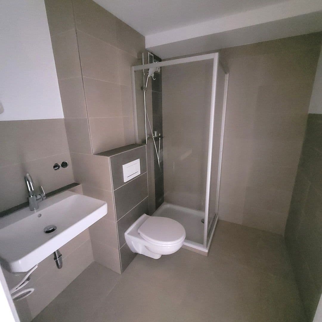 Prenájom bytu 2-izbový 62 m², Strohgäustraße 11, Leonberg, Bádensko-Wurttembersko Prenájom bytu 2-izbový 62 m², Strohgäustraße 11, Leonberg, Bádensko-Wurttembersko