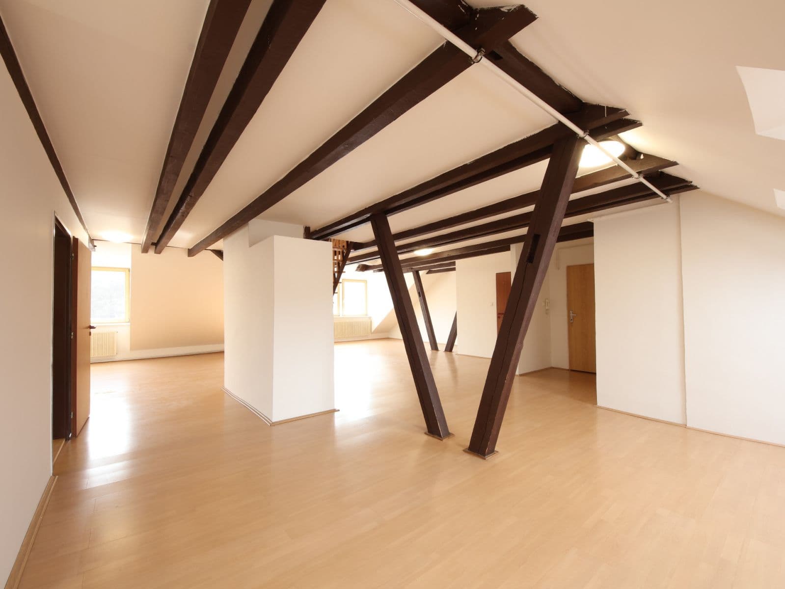 Predaj bytu 4-izbový 185 m², Plzeňská, Praha, Praha Predaj bytu 4-izbový 185 m², Plzeňská, Praha, Praha