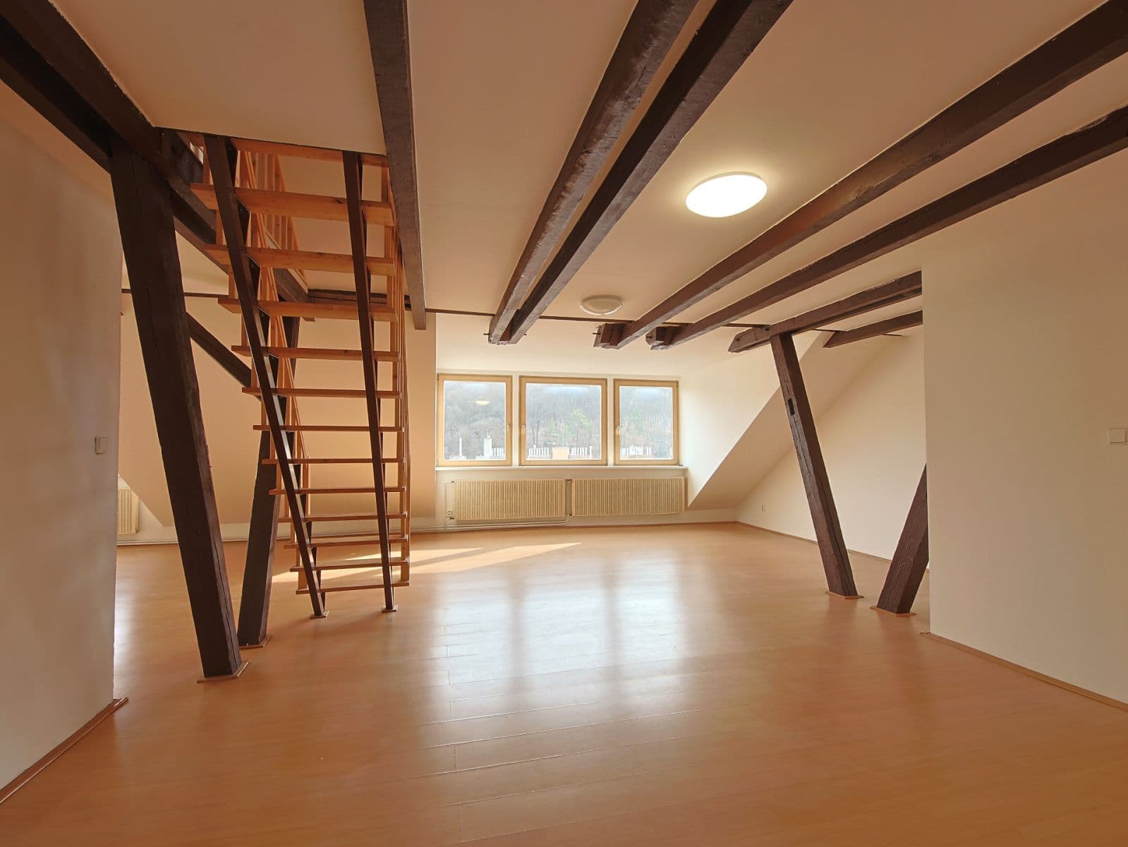 Predaj bytu 4-izbový 185 m², Plzeňská, Praha, Praha Predaj bytu 4-izbový 185 m², Plzeňská, Praha, Praha