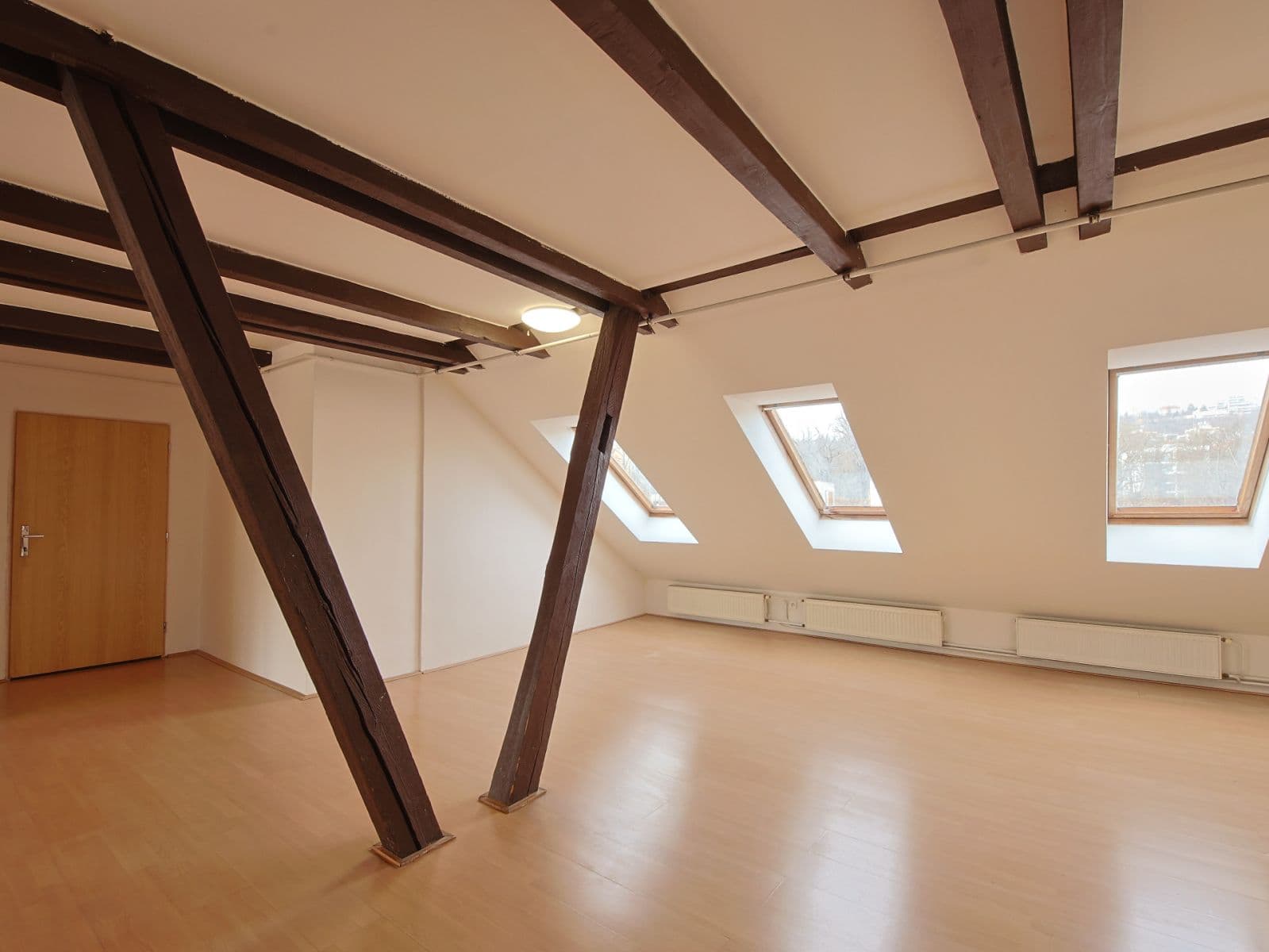 Predaj bytu 4-izbový 185 m², Plzeňská, Praha, Praha Predaj bytu 4-izbový 185 m², Plzeňská, Praha, Praha