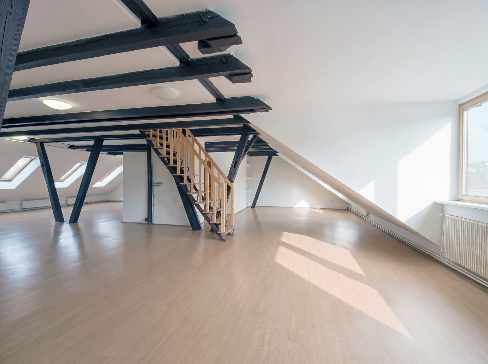 Predaj bytu 5-izbový 185 m², Plzeňská, Praha, Praha Predaj bytu 5-izbový 185 m², Plzeňská, Praha, Praha