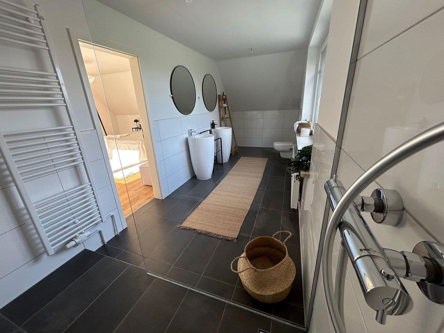 Prenájom domu 250 m², pozemek 1.851 m², Dahlienstraße, Upgant-Schott, Dolné Sasko Prenájom domu 250 m², pozemek 1.851 m², Dahlienstraße, Upgant-Schott, Dolné Sasko