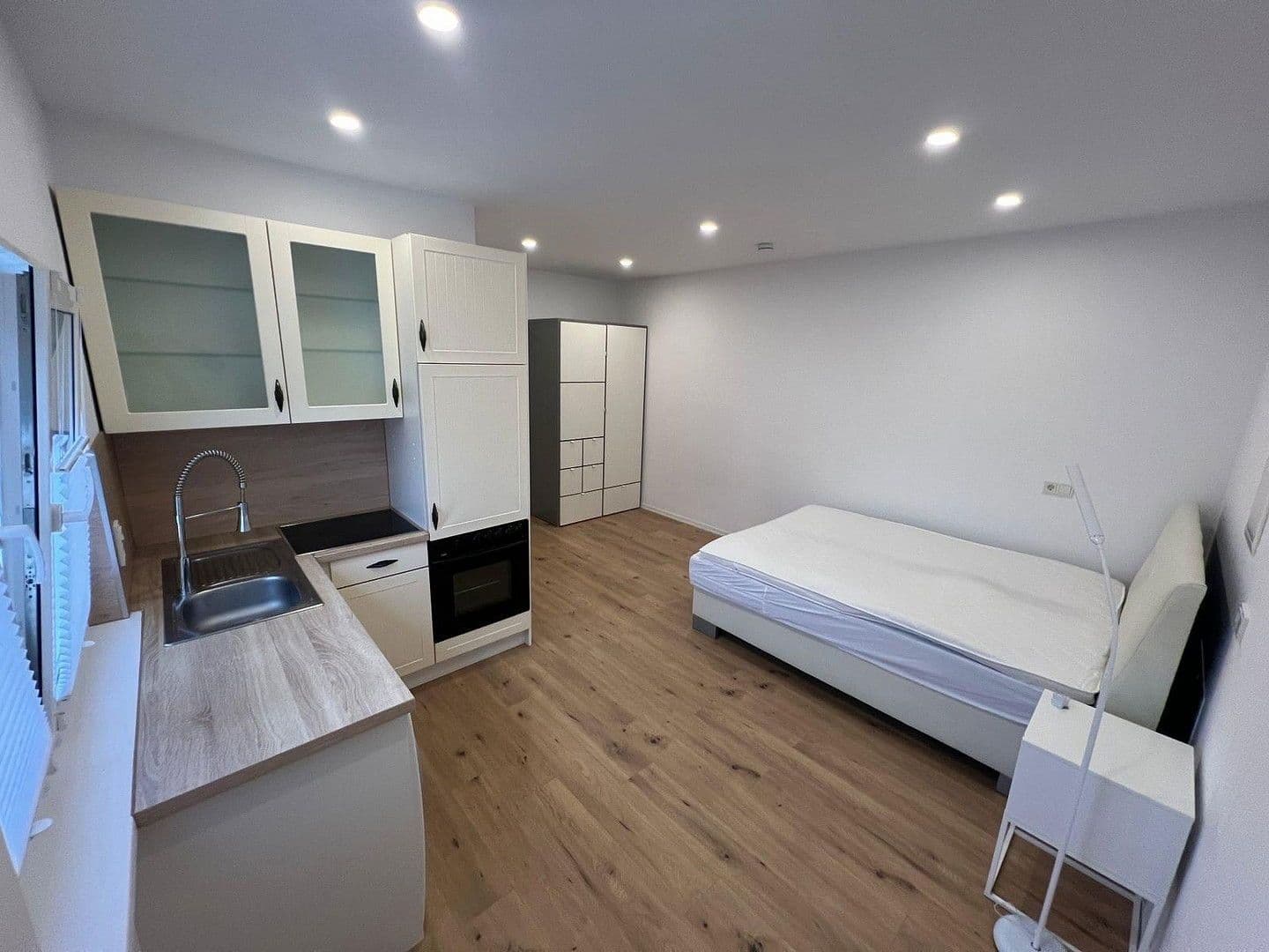 Prenájom bytu 1-izbový 22 m², Rathausstraße 7, Hockenheim, Bádensko-Wurttembersko Prenájom bytu 1-izbový 22 m², Rathausstraße 7, Hockenheim, Bádensko-Wurttembersko