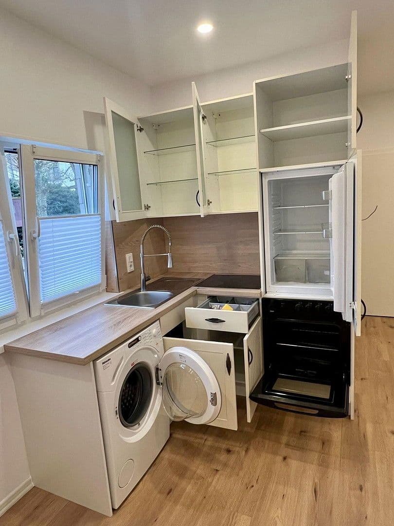 Prenájom bytu 1-izbový 22 m², Rathausstraße 7, Hockenheim, Bádensko-Wurttembersko Prenájom bytu 1-izbový 22 m², Rathausstraße 7, Hockenheim, Bádensko-Wurttembersko