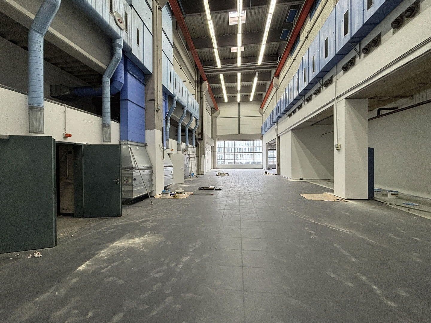 Prenájom nebytového priestoru 520 m², Moselstr. 14, Neuss, Severné Porýnie - Westfálsko Prenájom nebytového priestoru 520 m², Moselstr. 14, Neuss, Severné Porýnie - Westfálsko