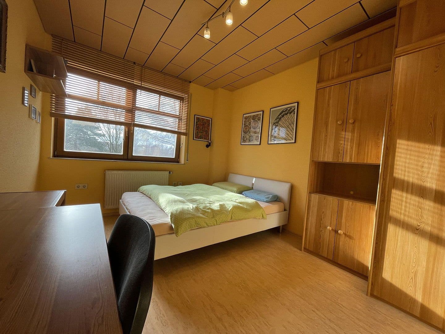 Predaj domu 393 m², pozemek 1.524 m², Belmsdorfer Straße 26 b, Bischofswerda, Sasko Predaj domu 393 m², pozemek 1.524 m², Belmsdorfer Straße 26 b, Bischofswerda, Sasko