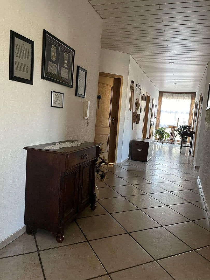 Predaj domu 393 m², pozemek 1.524 m², Belmsdorfer Straße 26 b, Bischofswerda, Sasko Predaj domu 393 m², pozemek 1.524 m², Belmsdorfer Straße 26 b, Bischofswerda, Sasko