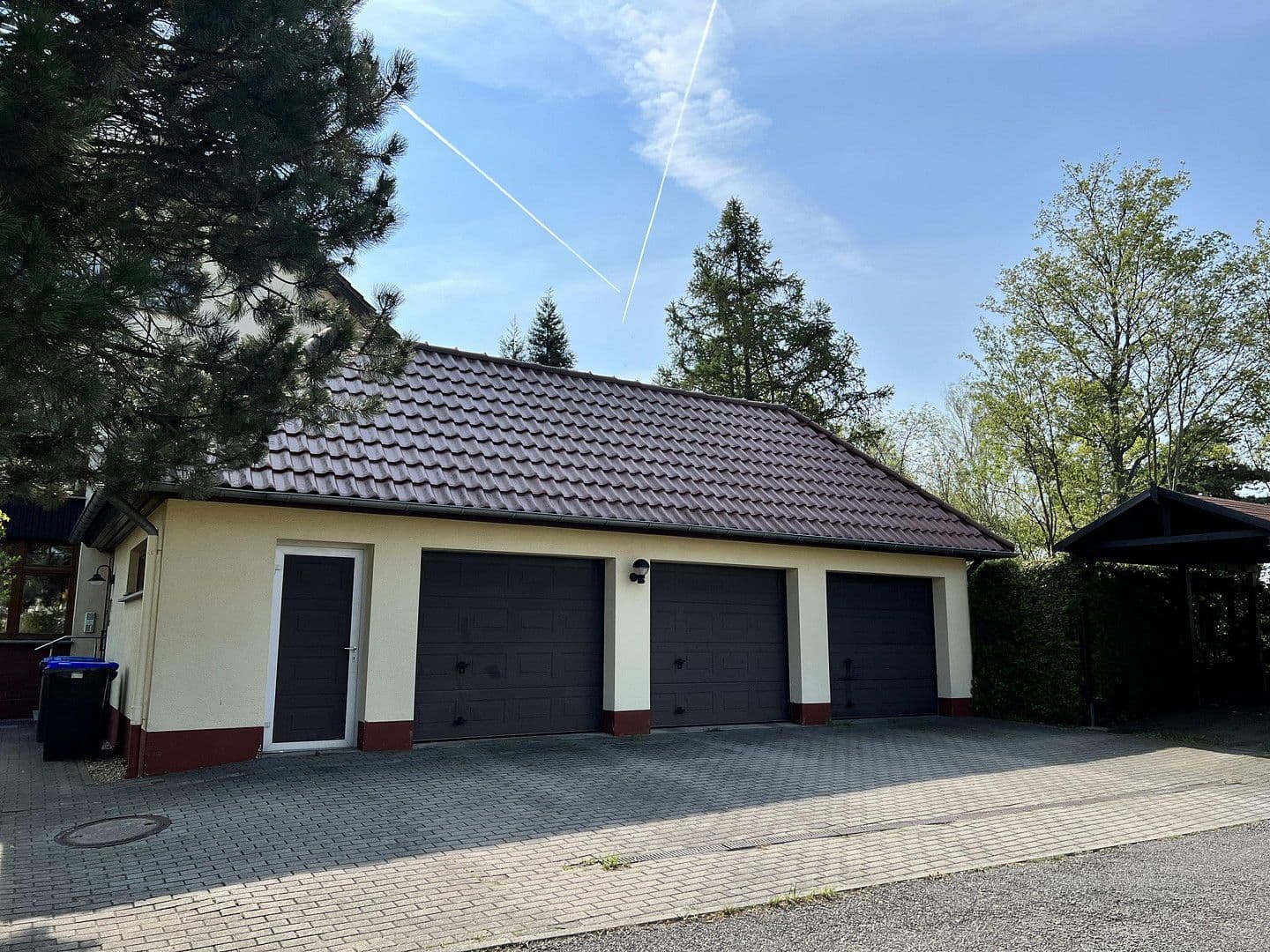 Predaj domu 393 m², pozemek 1.524 m², Belmsdorfer Straße 26 b, Bischofswerda, Sasko Predaj domu 393 m², pozemek 1.524 m², Belmsdorfer Straße 26 b, Bischofswerda, Sasko