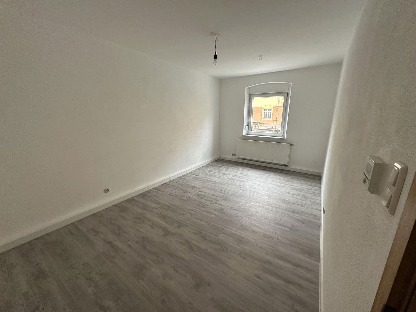 Prenájom bytu 4-izbový 82 m², Weiden, Bavorsko Prenájom bytu 4-izbový 82 m², Weiden, Bavorsko