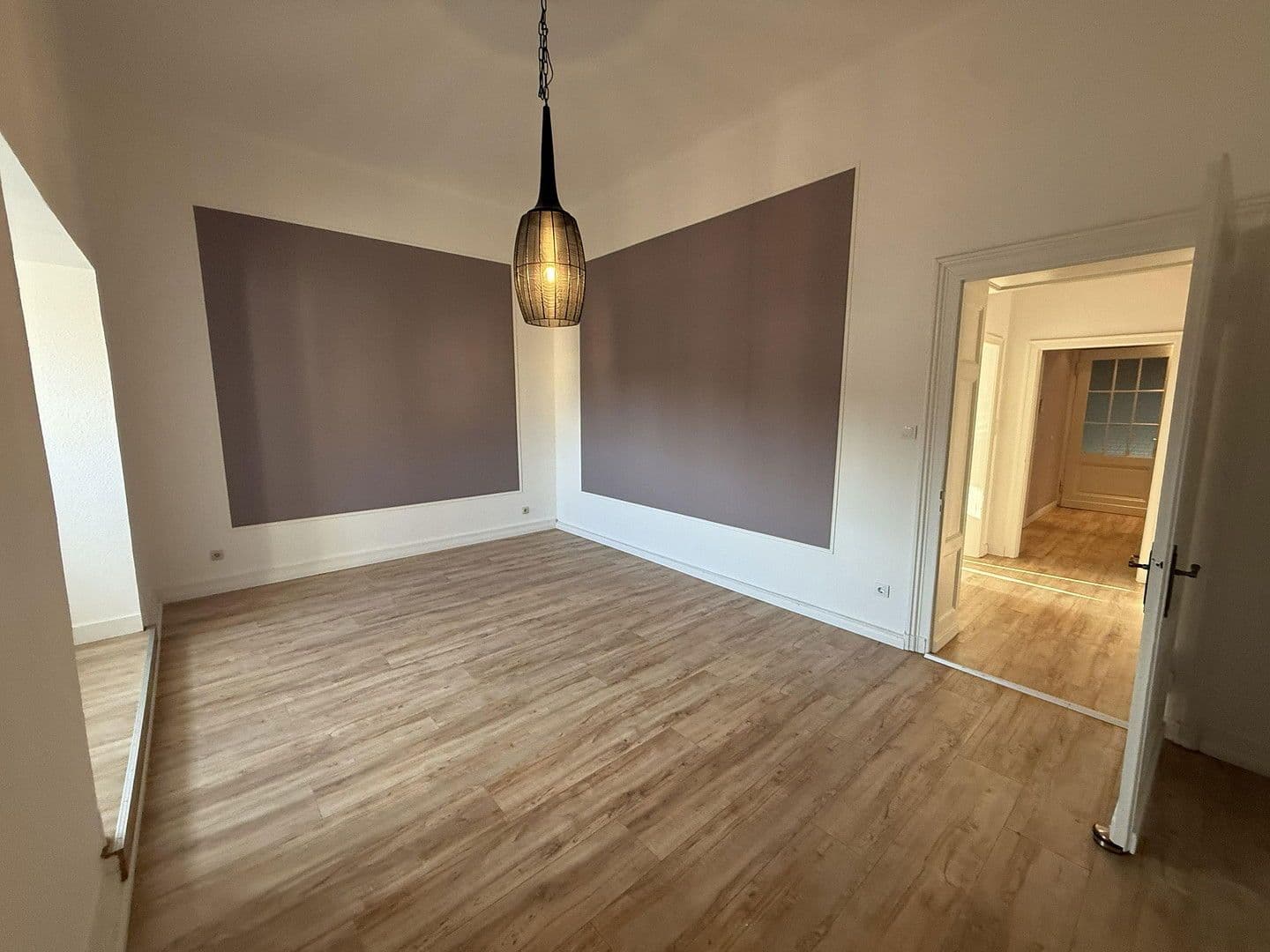 Prenájom bytu 4-izbový 160 m², Witten, Severné Porýnie - Westfálsko Prenájom bytu 4-izbový 160 m², Witten, Severné Porýnie - Westfálsko