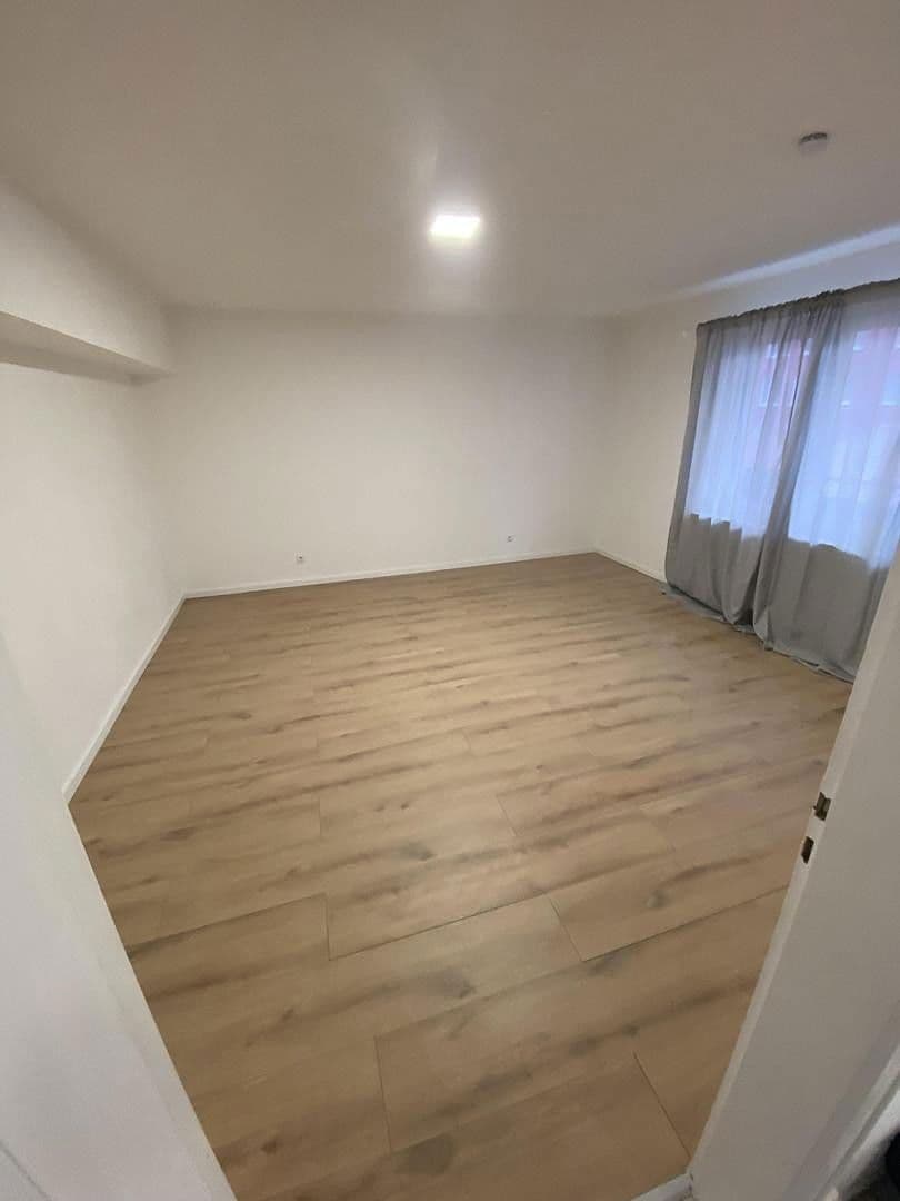 Prenájom bytu 2-izbový 55 m², Pforzheim, Bádensko-Wurttembersko Prenájom bytu 2-izbový 55 m², Pforzheim, Bádensko-Wurttembersko