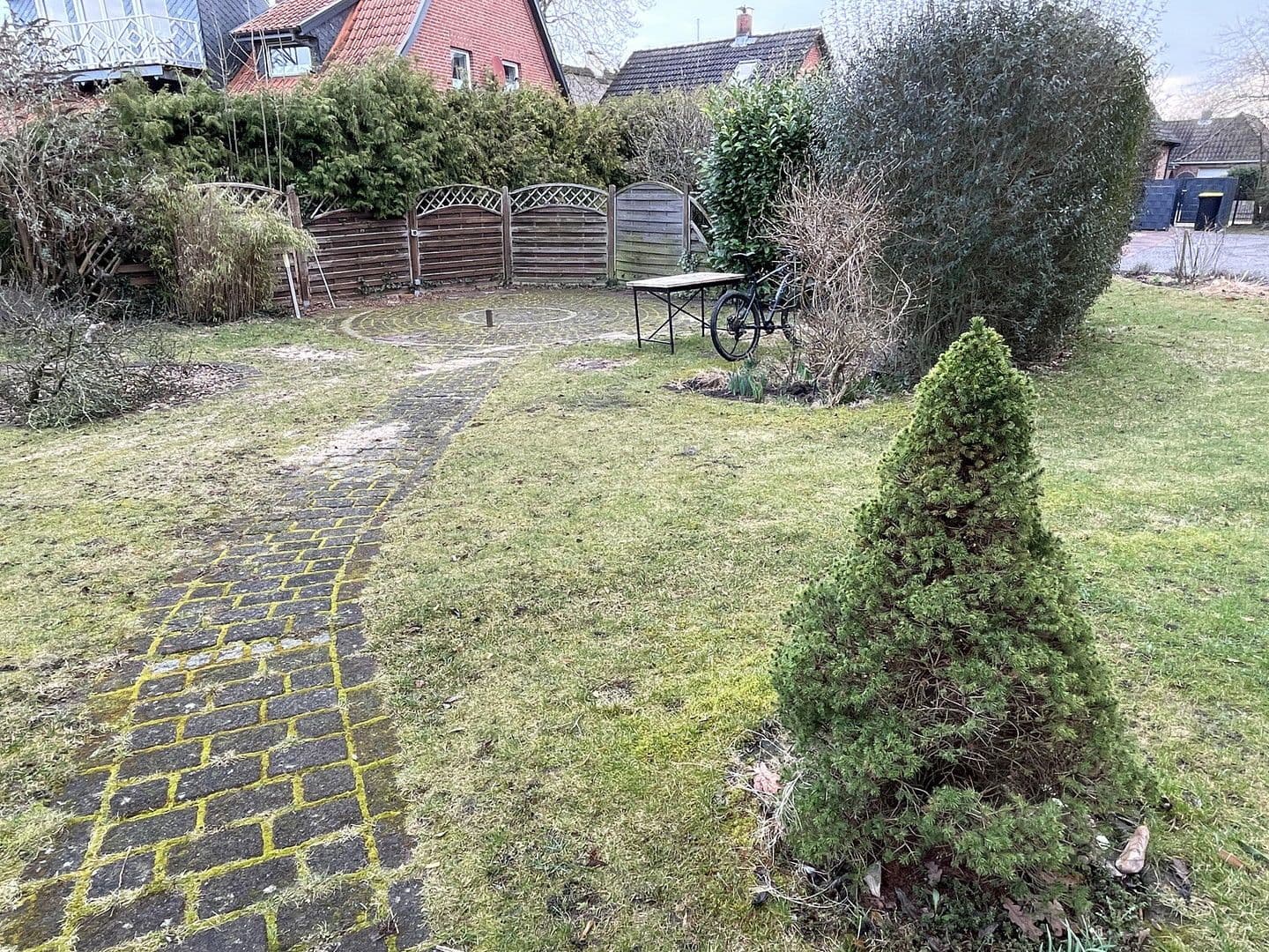 Prenájom bytu 3-izbový 79 m², Drage, Dolné Sasko Prenájom bytu 3-izbový 79 m², Drage, Dolné Sasko