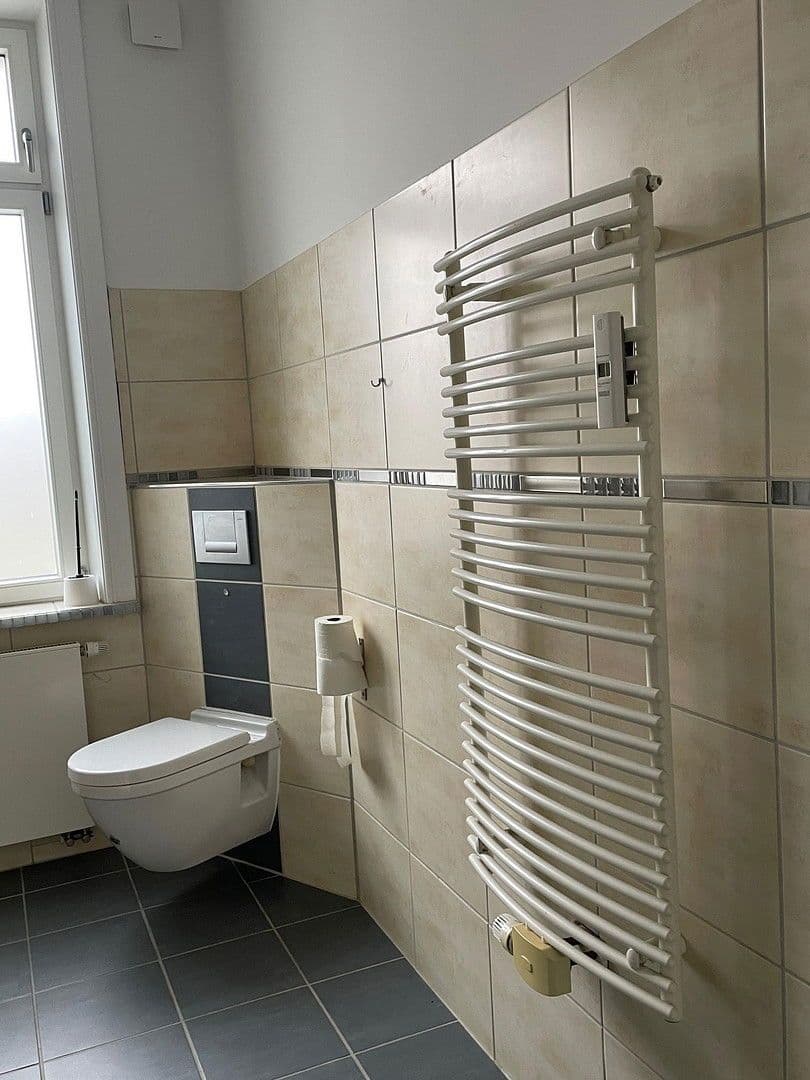 Prenájom bytu 3-izbový 79 m², Drage, Dolné Sasko Prenájom bytu 3-izbový 79 m², Drage, Dolné Sasko